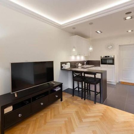 Apartamenty-Mi Crystal Warsaw Exterior photo