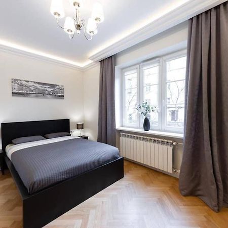 Apartamenty-Mi Crystal Warsaw Exterior photo