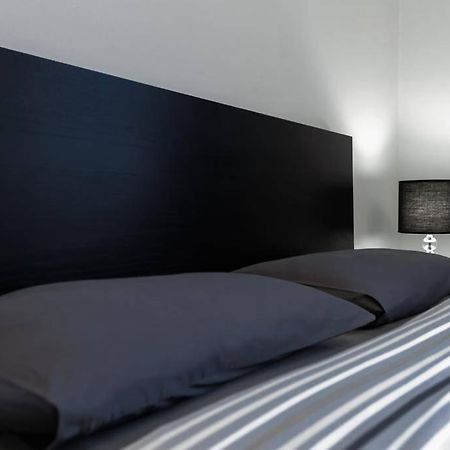 Apartamenty-Mi Crystal Warsaw Exterior photo