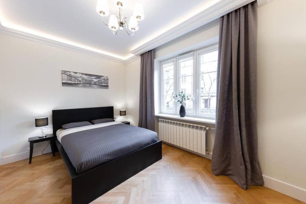 Apartamenty-Mi Crystal Warsaw Exterior photo